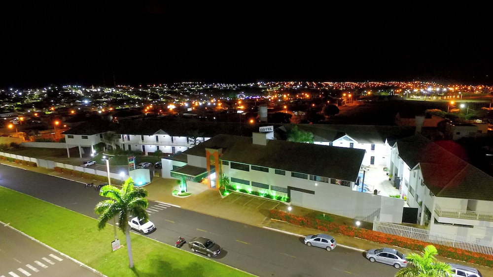 Valentim Palace Hotel — hotel in Votuporanga