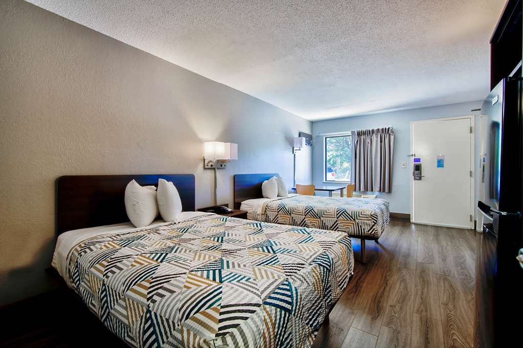 Motel6 Birmingham AL Medical Center - photo 15