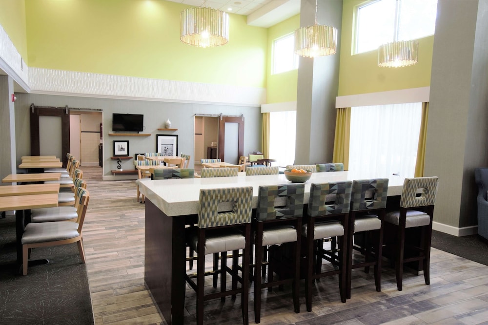 Hampton Inn & Suites Palm Coast - photo 4
