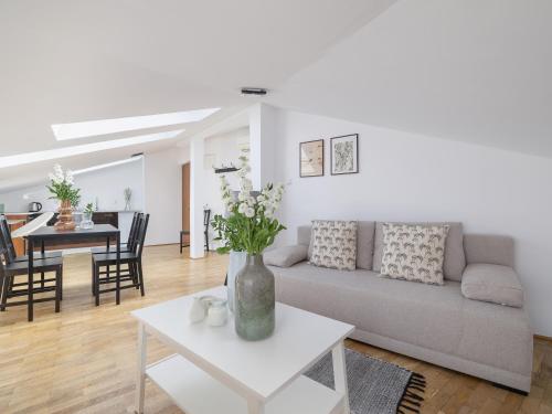 Studio apartment with AC Długa 65 street — 4-Star Luxury Hotel in Krakow, Poland