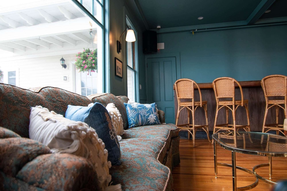 Ocean House Hotel & Motel - photo 16