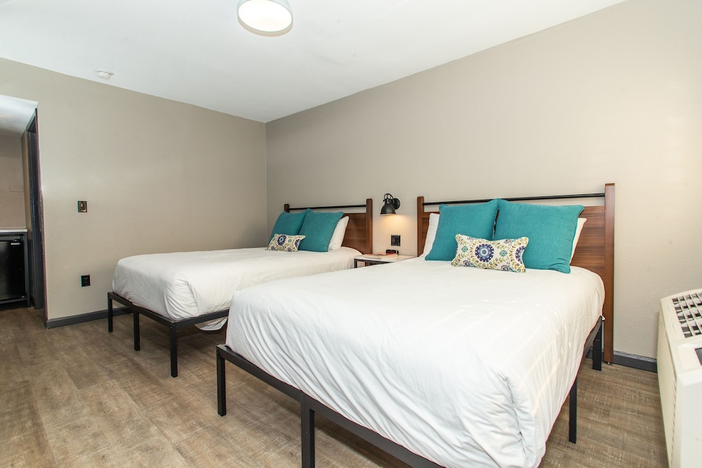 Magnolia Tree Hotel Near Anaheim Convention Center - photo 4