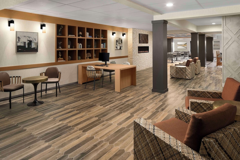 Doubletree by Hilton Salem — Salem — photo 3