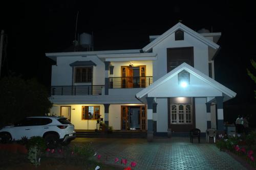 Bridge Point Home Stay — 4-Star Luxury Hotel in Kushalnagar, India