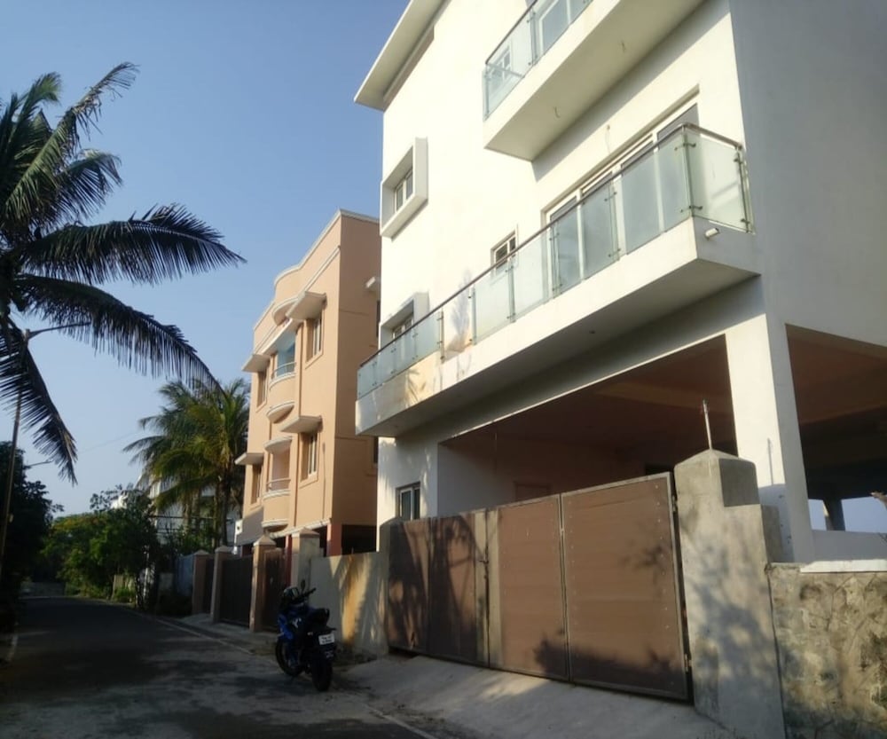 Maxiprime otels Uthandi - last minute hotel in Chennai
