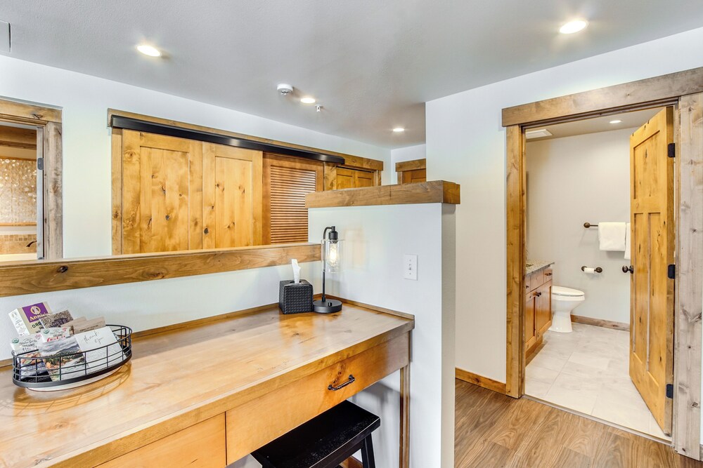 Suncadia Resort Condo with Seasonal Pool Access - photo 9