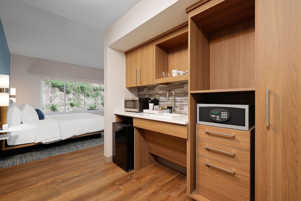 Element New York Wood Ridge - photo 17