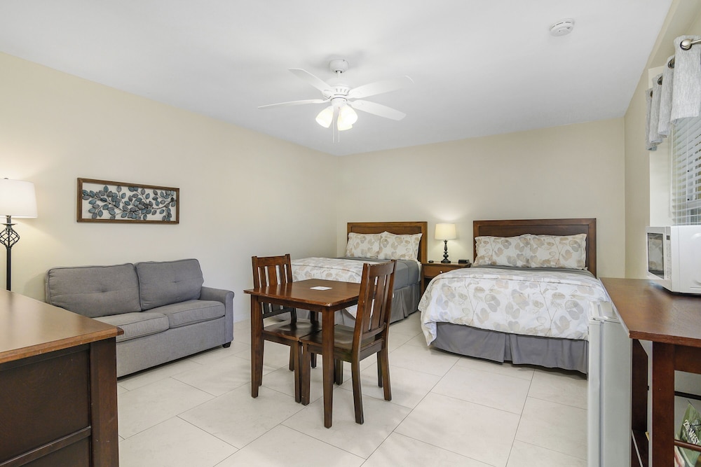 The Fairways Inn of Naples - photo 19