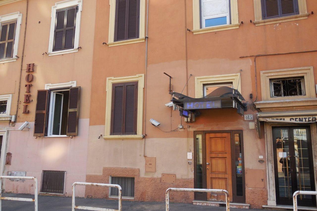 Midi Hotel