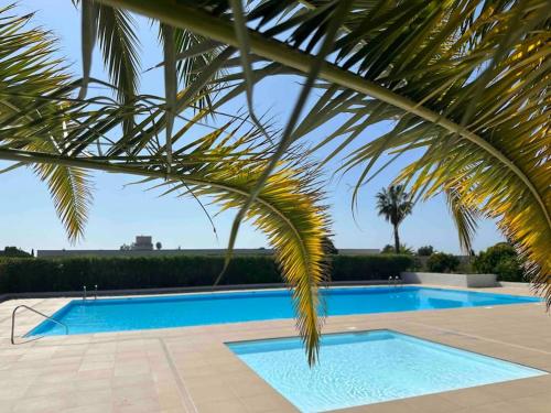 Elegant Studio 4p Neuf 2 Piscine Mer a 150m in Bandol, France