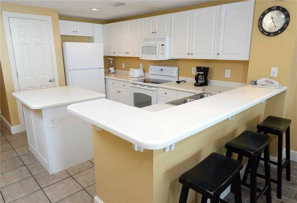 Majestic 1206 East Tower II Three Bedroom Condo - photo 10