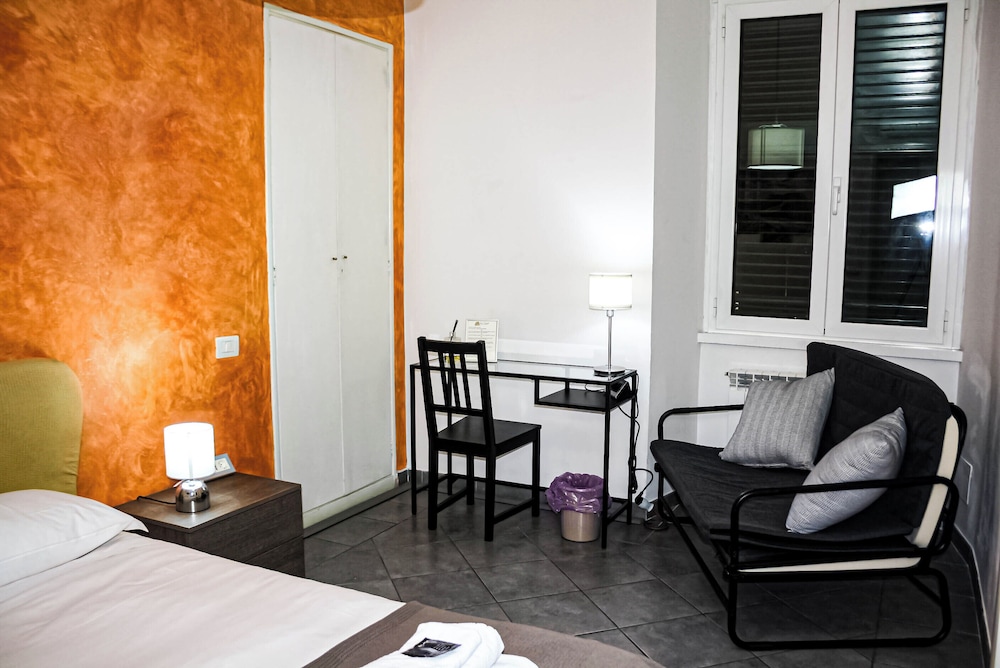 Salotto Tuscolano — 4-Star Luxury Hotel in Rome, Italy
