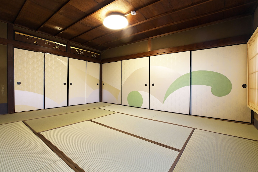 Gallery Nozawa Inn pet-friendly hotel Kyoto