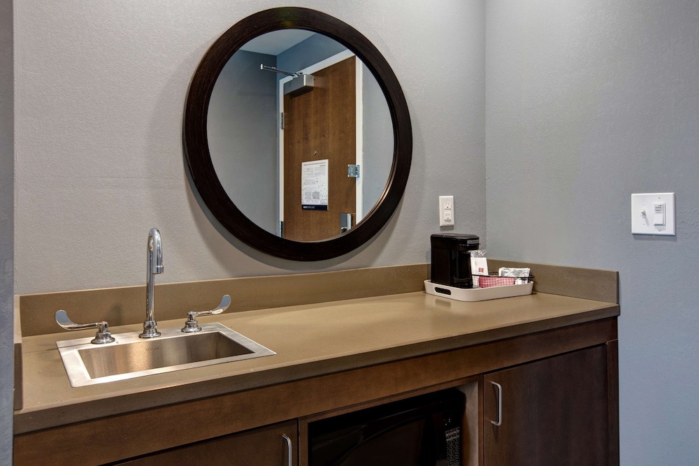 Hampton Inn By Hilton & Suites Deptford NJ - photo 16