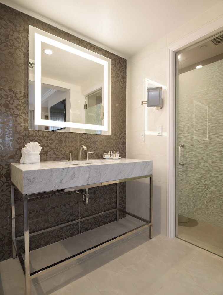 Woodcrest Hotel Cupertino - photo 16