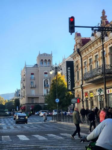 White Apartament in old tbilisi