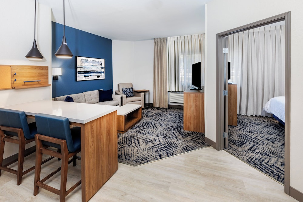 Candlewood Suites Fayetteville University of Arkansas by IHG - photo 13