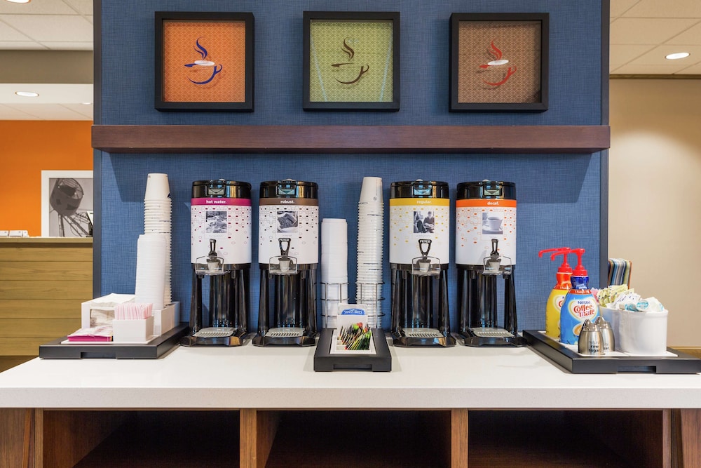 Hampton Inn Cumberland - photo 24