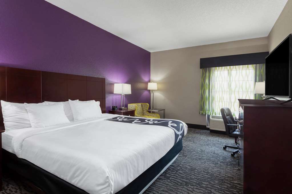 La Quinta Inn & Suites by Wyndham Port Orange Daytona - photo 26