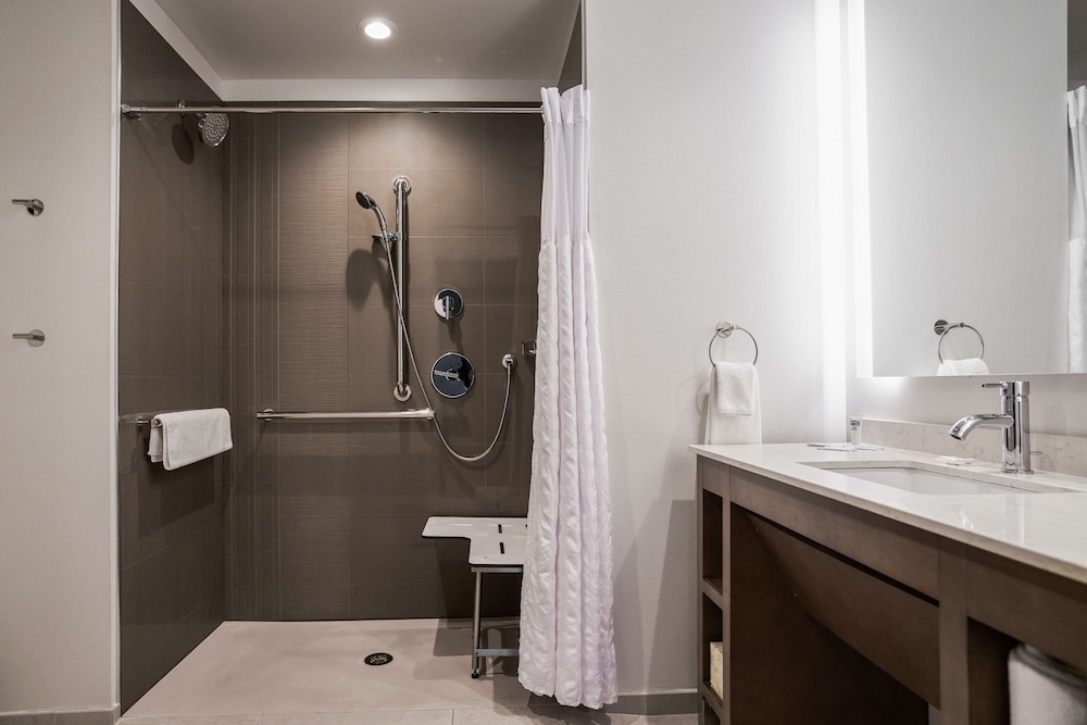 Hyatt House Louisville East - photo 20