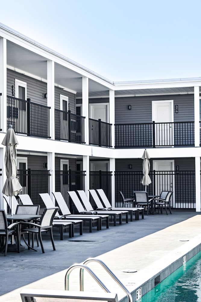 Atlantic Oceanfront Hotel - photo 45