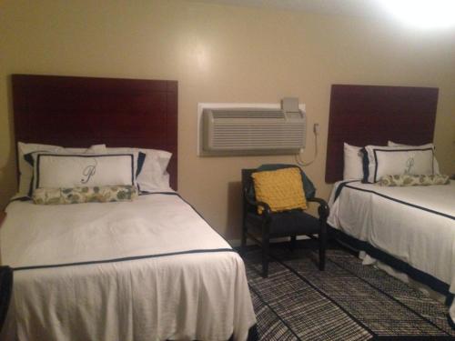 Pleasure Point Inn & Suites - photo 18