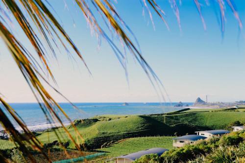 Chalets at Okurukuru — 4-Star Luxury Hotel in New Plymouth, New Zealand