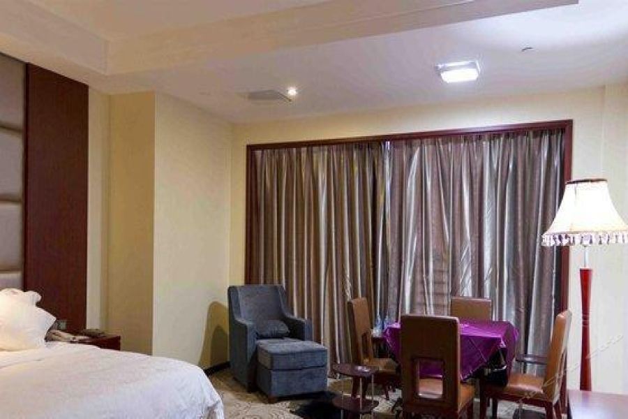 Shanghai Jinfeng International Hotel — 4-Star Luxury Hotel in Shanghai, People's Republic of China