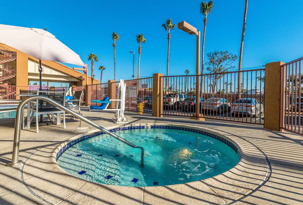 Days Inn by Wyndham Chula Vista San Diego - photo 11