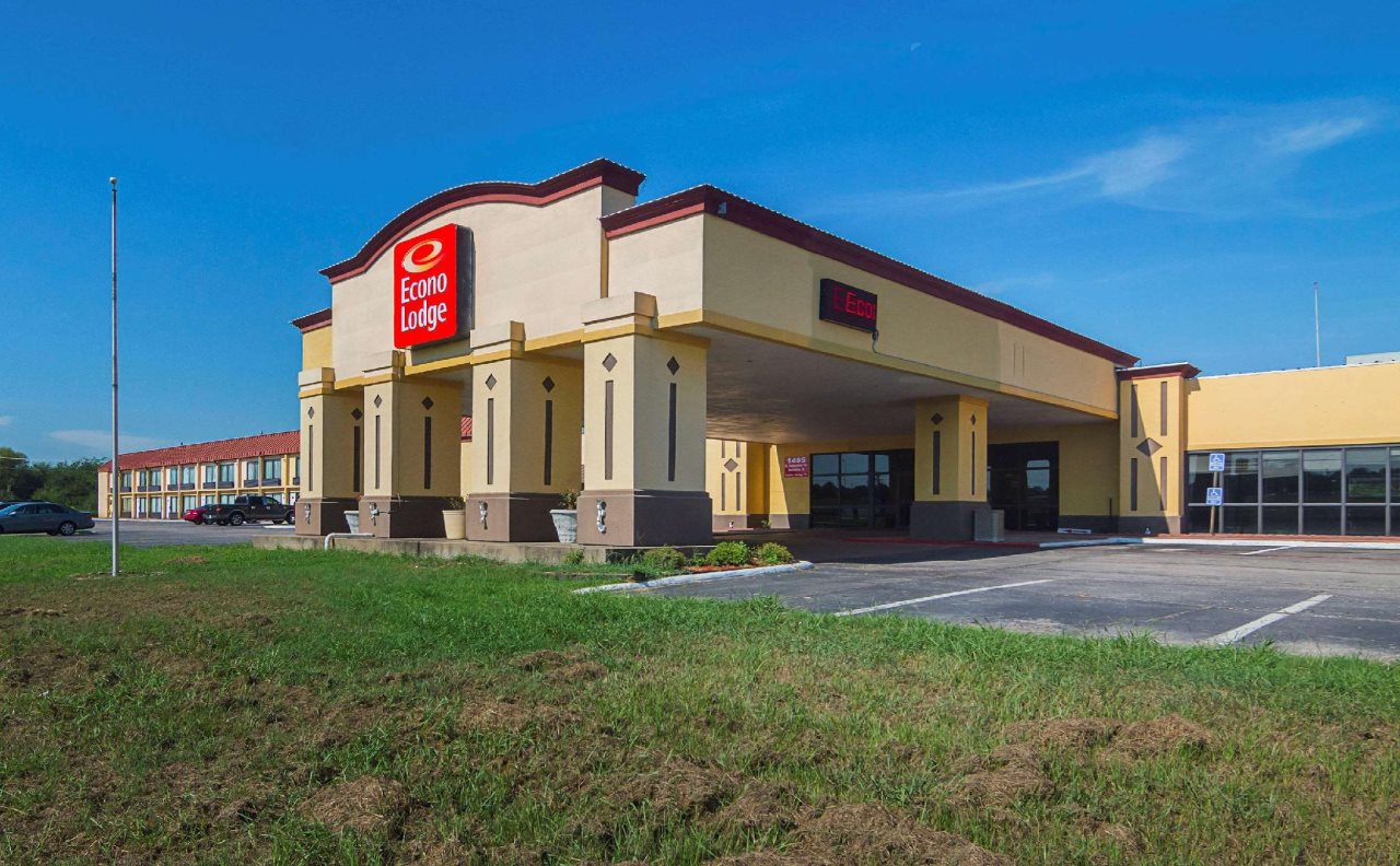 Hotel Super 8 Sulphur Springs — hotel in Sulphur Springs