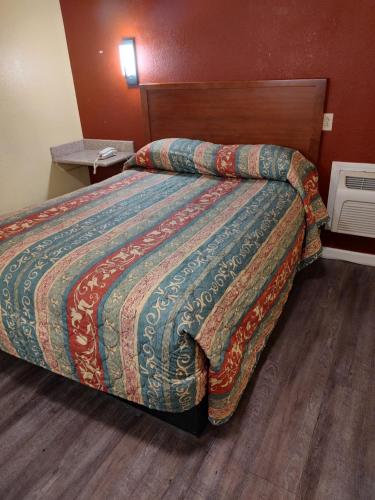 Economy Inn Richmond - photo 12