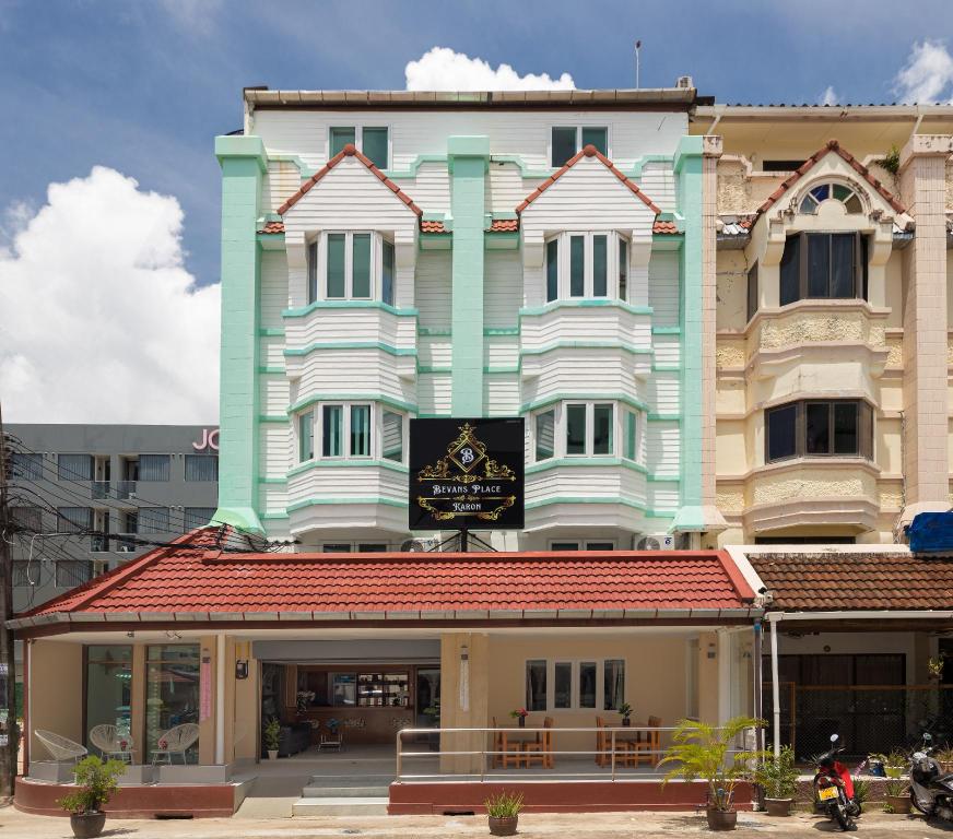 Bevans Place Karon - carbon neutral hotel in Phuket