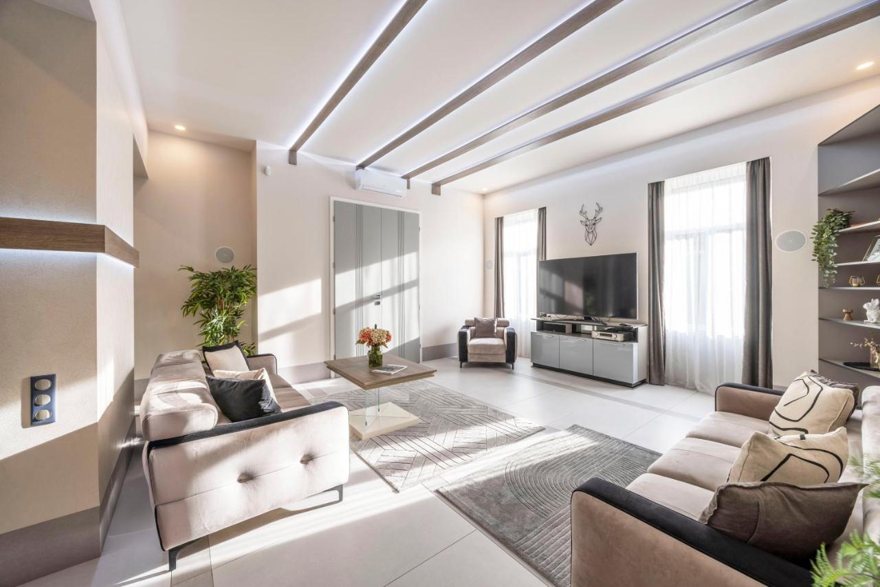 Luxurious High End Grand Suite on the St Stephen Road — 4-Star Luxury Hotel in Budapest, Hungary