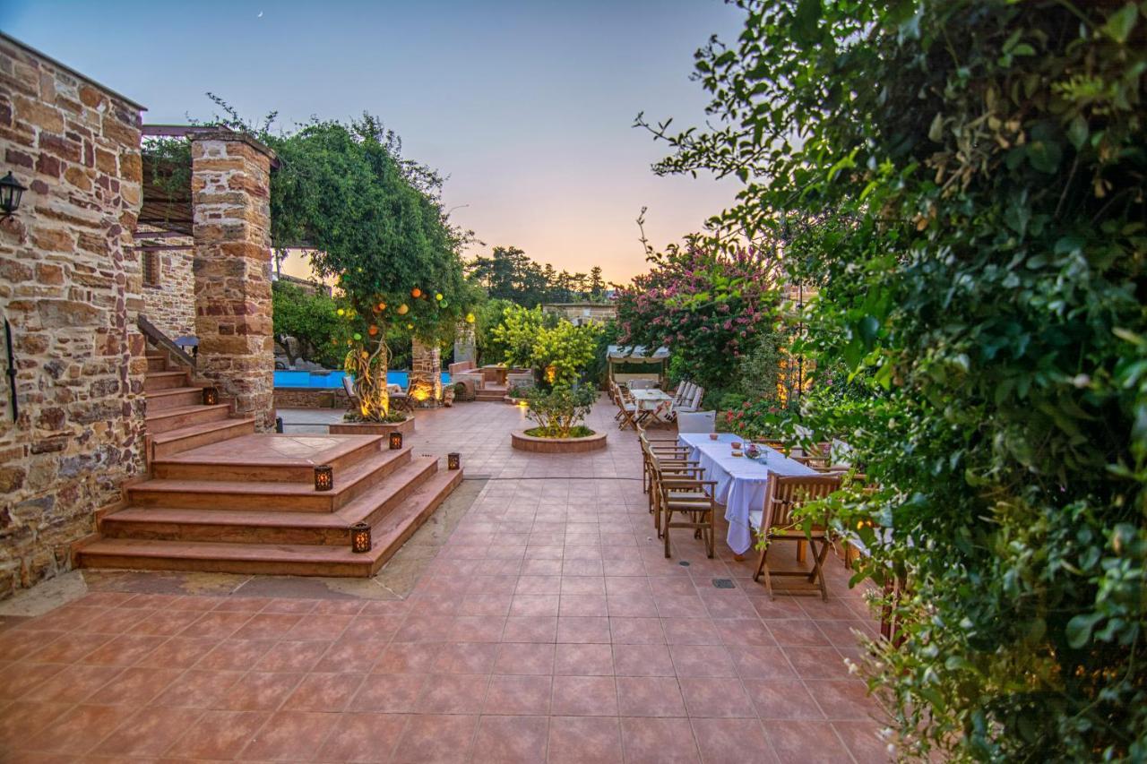 Mouzaliko Guesthouse Mansion — 4-Star Luxury Hotel in Chios, Greece