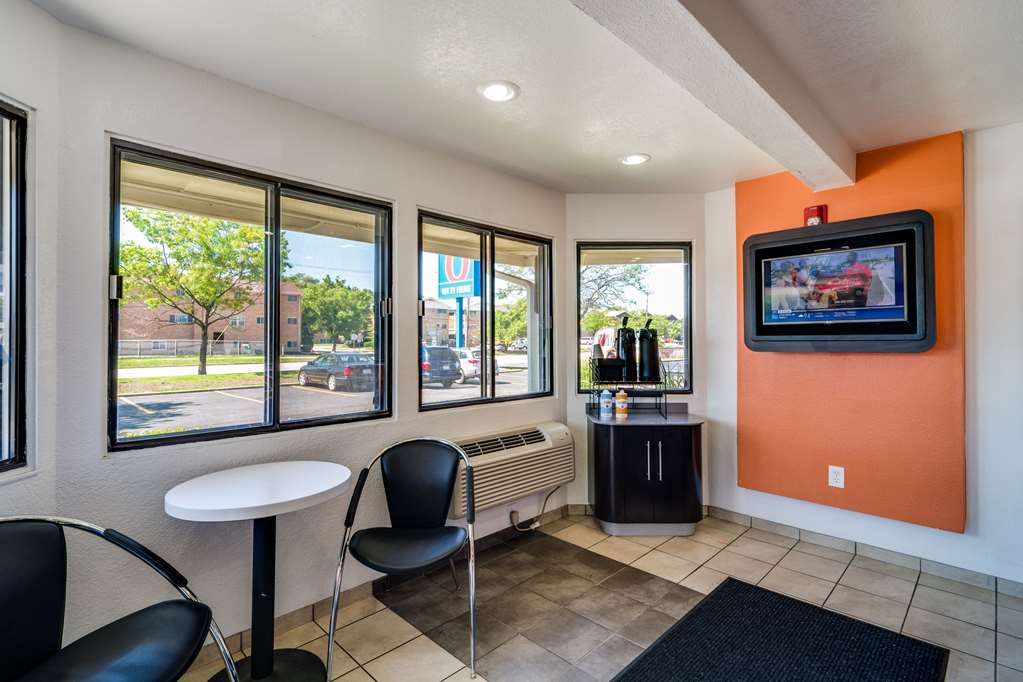 Motel 6 Schiller Park IL Chicago O'Hare - photo 18