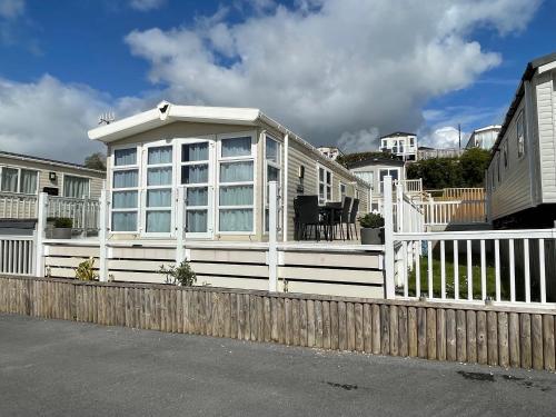 Ladram Bay Holiday Park D54 — 4-Star Luxury Hotel in Budleigh Salterton, United Kingdom
