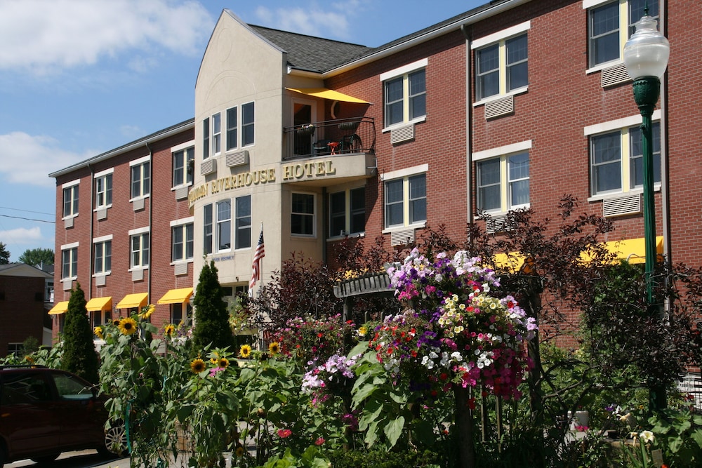 Camden Riverhouse Hotel - photo 95