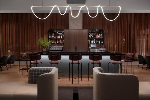 Renaissance Milwaukee West Hotel - photo 35