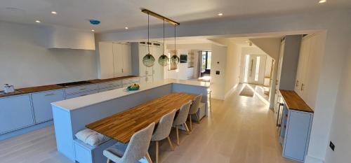 Luxury home near Fistral Beach — 4-Star Luxury Hotel in Newquay, United Kingdom