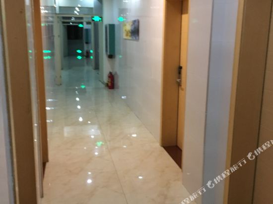 Yuanman Hotel — hotel in Longzhou