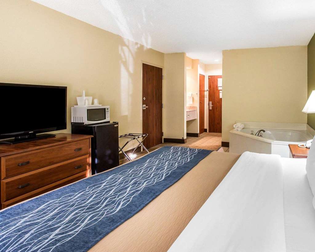 Quality Inn Darien North Brunswick - photo 9