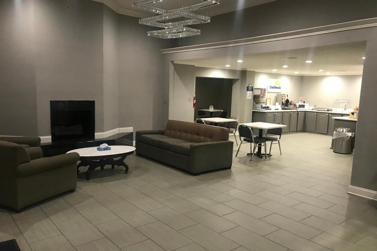 Days Inn & Suites By Wyndham Collierville Germantown Area - photo 5