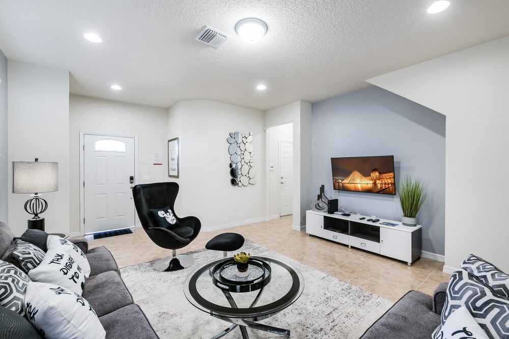 5 Bedrooms55 Bathroomswindsor Westside 1836Gd - photo 18