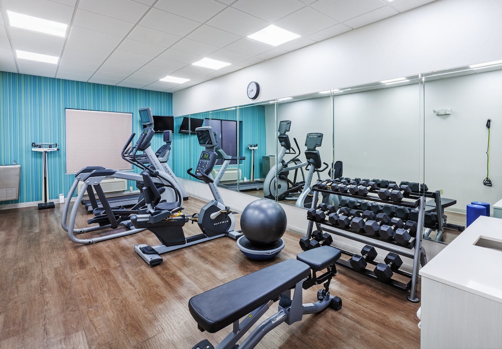 Holiday Inn Express Hotel & Suites Orange by IHG - photo 18