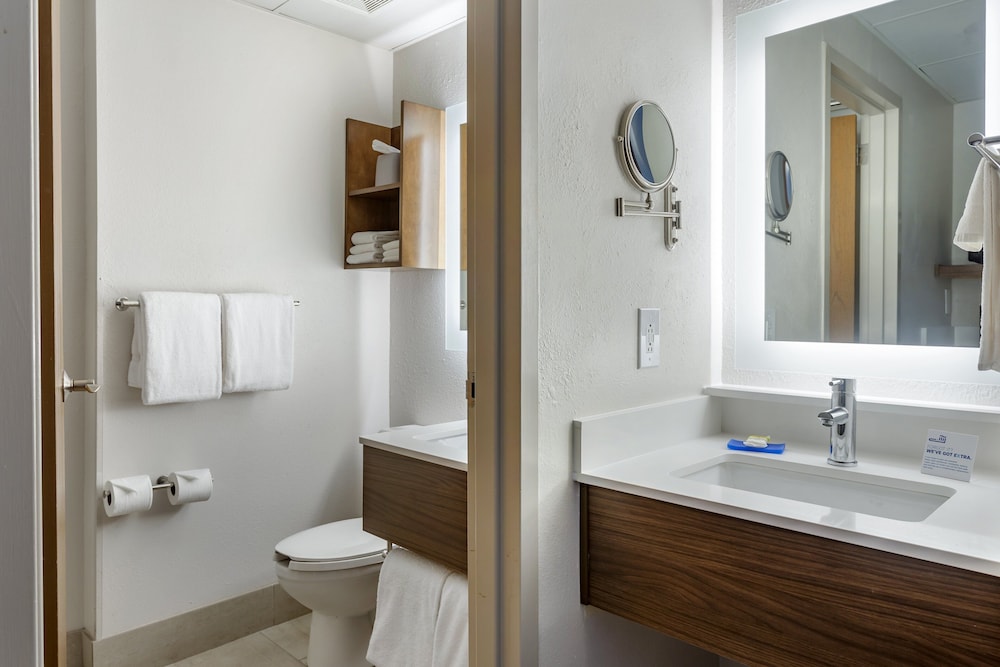 Holiday Inn Express Branson Green Mountain Drive by IHG - photo 21