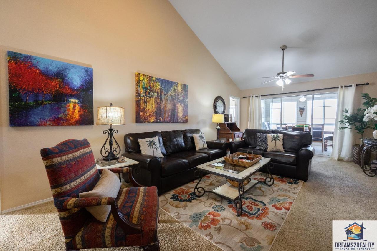 3 Br Condo Near The Strip Jacuzzi Tub Stairs Required Free Tickets Included Ch4 5 — 4-Star Luxury Hotel in Branson, United States