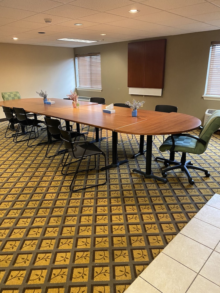 Candlewood Suites Williamsport by IHG - photo 53