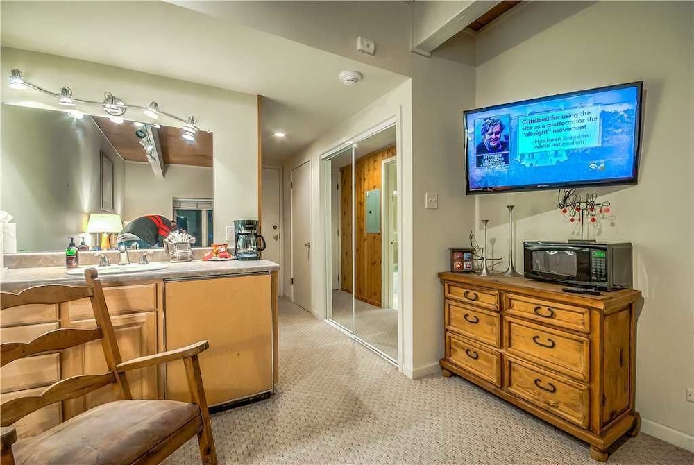 The West 3238 - photo 11