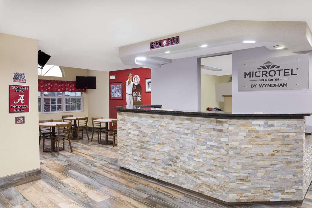 Microtel Inn & Suites by Wyndham Tuscaloosa East - photo 3