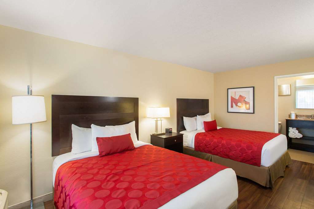 Ramada by Wyndham Venice Hotel Venezia - photo 11